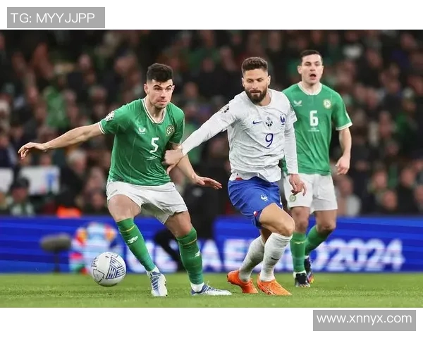 爱尔兰与威尔士激战中球员意外受伤断腿引发广泛关注与讨论