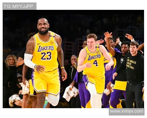 詹姆斯40107!湖人加时险胜勇士锁定季后赛 詹姆斯40107!湖人加时险胜勇士锁定季后赛