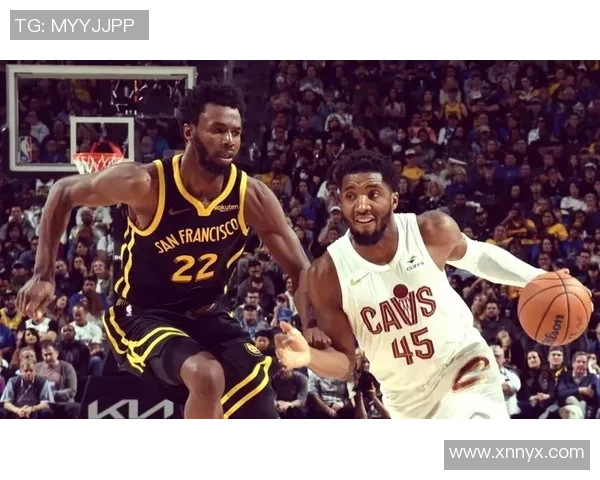 骑士与勇士激战正酣勇士以132比113战胜骑士展现强大实力