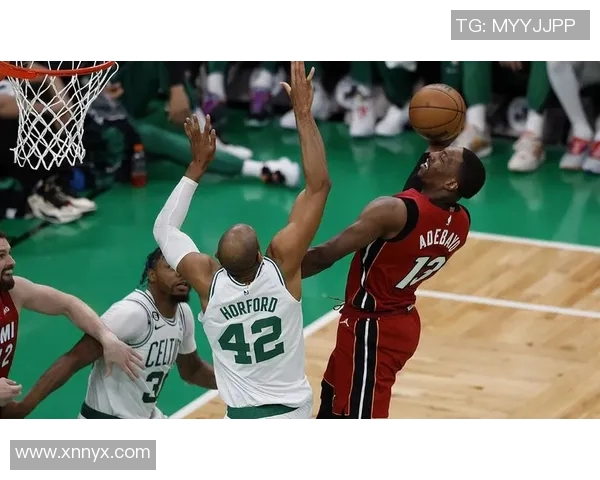 绿军与热火激战正酣文字直播全程回顾精彩瞬间与关键时刻分析