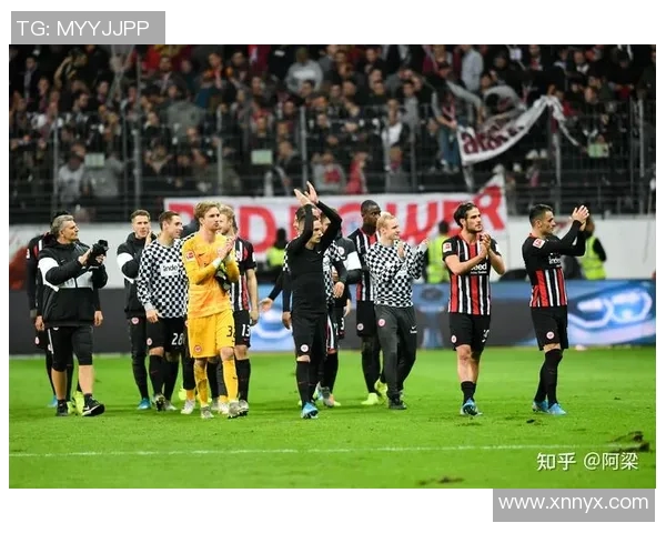 科隆与沃特福德的激烈对决揭示足球魅力与团队精神的完美结合 科隆与沃特福德的激烈对决揭示足球魅力与团队精神的完美结合